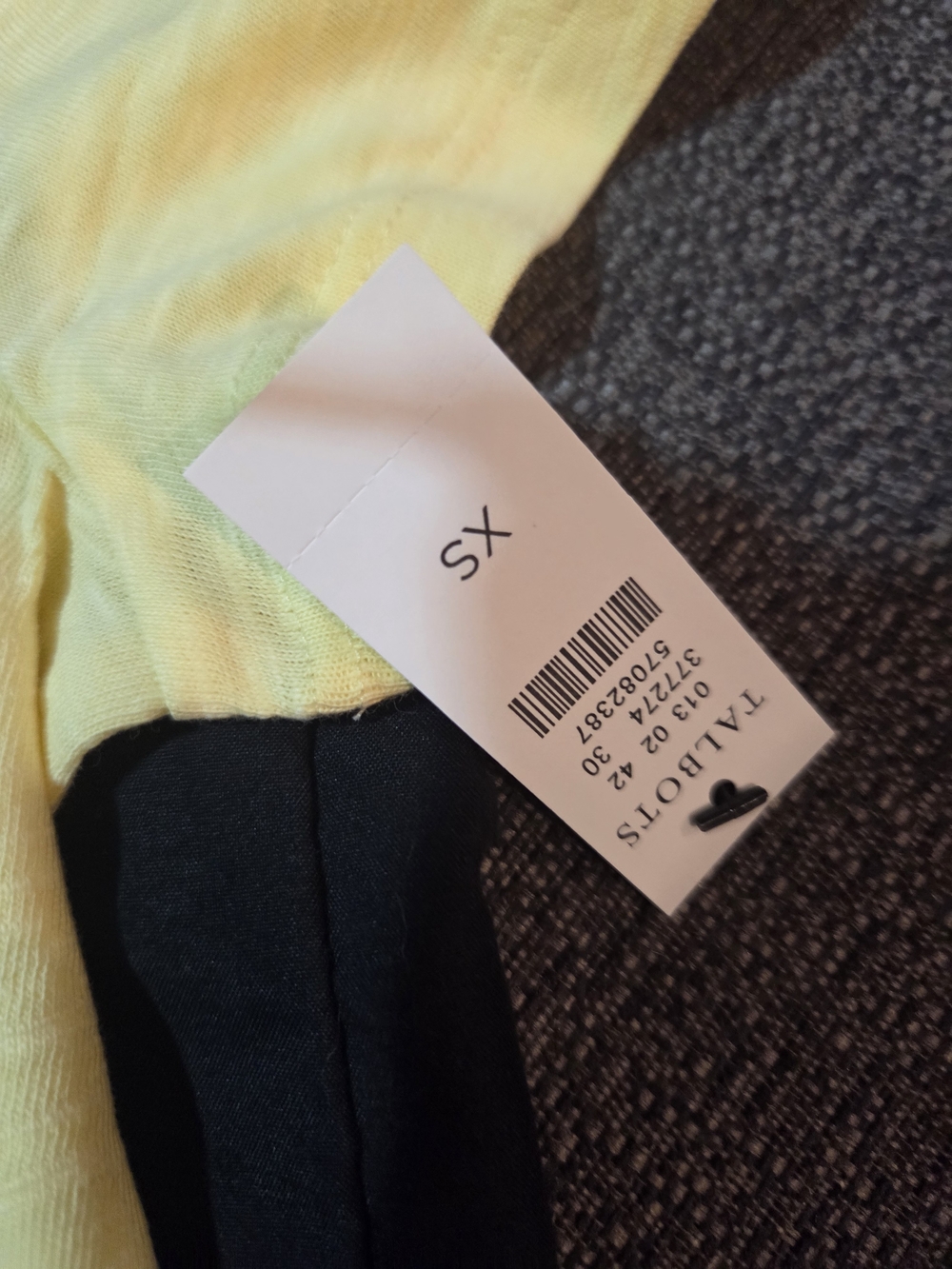Talbots Pale Yellow V-Notch Short Sleeve Tee - Picture 3 of 4